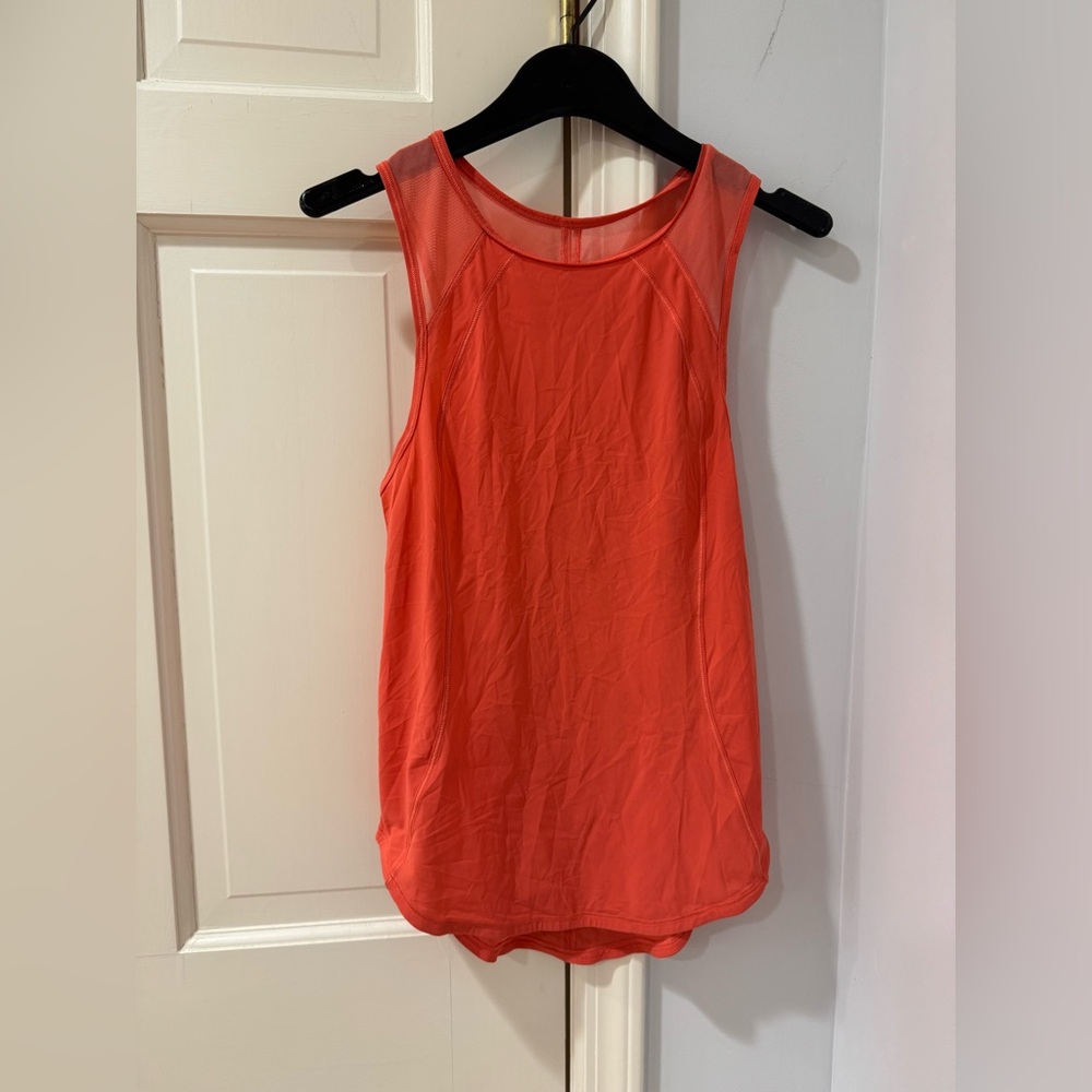 Lululemon size 2  orange workout too